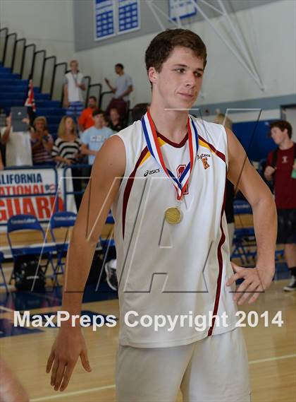 Thumbnail 2 in Corona del Mar vs. Esperanza (CIF SoCal D2 Regional Final) photogallery.