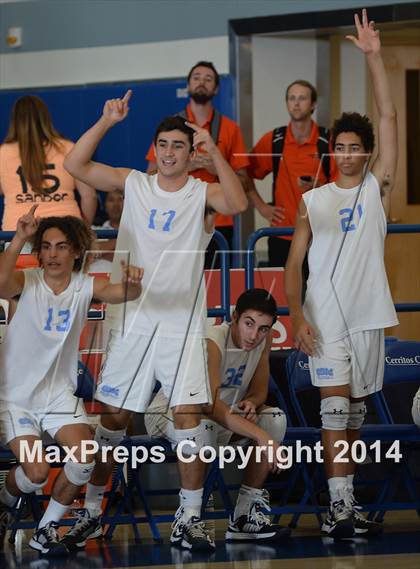 Thumbnail 2 in Corona del Mar vs. Esperanza (CIF SoCal D2 Regional Final) photogallery.