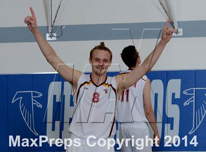 Thumbnail 3 in Corona del Mar vs. Esperanza (CIF SoCal D2 Regional Final) photogallery.