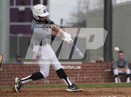 Thumbnail 3 in Willis @ College Station photogallery.