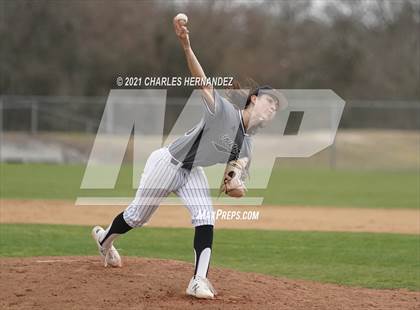 Thumbnail 1 in Willis @ College Station photogallery.