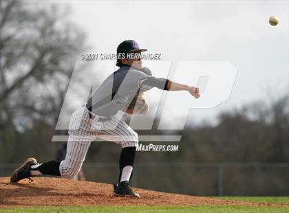 Thumbnail 2 in Willis @ College Station photogallery.
