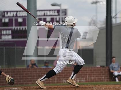 Thumbnail 1 in Willis @ College Station photogallery.