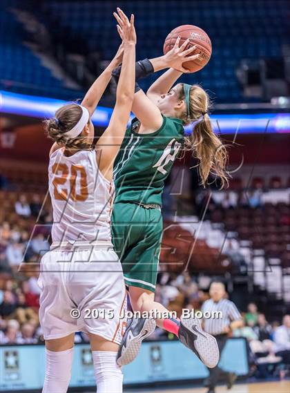 Thumbnail 3 in Northwest Catholic vs. Capital Prep (CIAC Class L Final) photogallery.