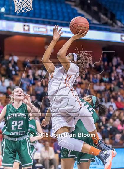 Thumbnail 3 in Northwest Catholic vs. Capital Prep (CIAC Class L Final) photogallery.