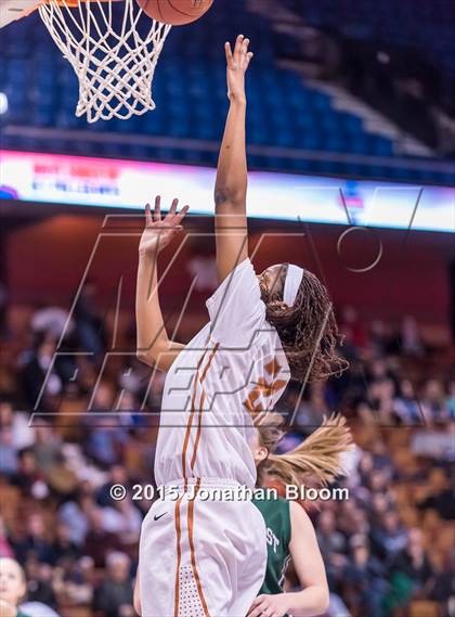 Thumbnail 3 in Northwest Catholic vs. Capital Prep (CIAC Class L Final) photogallery.