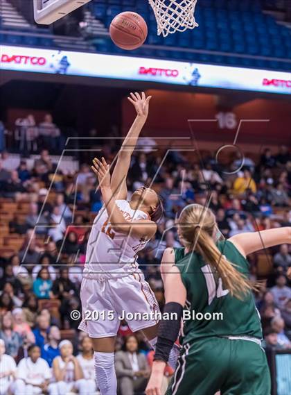 Thumbnail 3 in Northwest Catholic vs. Capital Prep (CIAC Class L Final) photogallery.