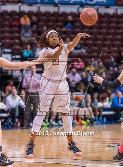 Thumbnail 3 in Northwest Catholic vs. Capital Prep (CIAC Class L Final) photogallery.
