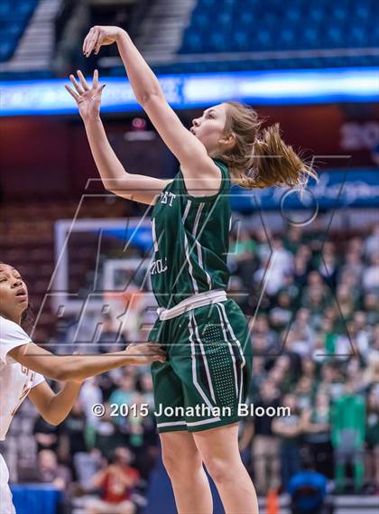 Thumbnail 2 in Northwest Catholic vs. Capital Prep (CIAC Class L Final) photogallery.