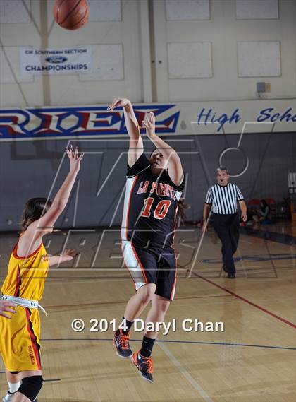 Thumbnail 2 in La Puente vs Rosary (San Gabriel Christmas Tournament) photogallery.