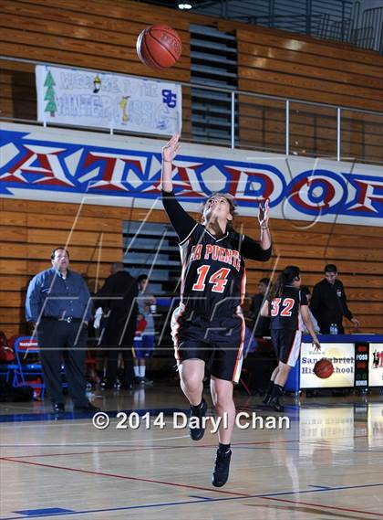 Thumbnail 3 in La Puente vs Rosary (San Gabriel Christmas Tournament) photogallery.
