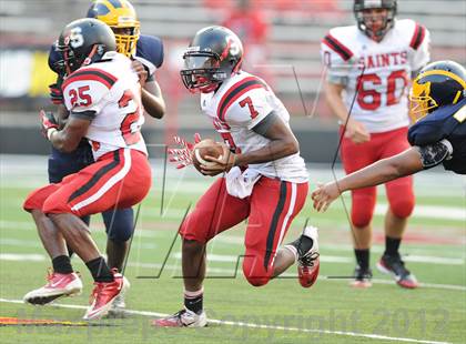 Thumbnail 2 in Riverdale Baptist vs. St. Stephen's & St. Agnes (I-95 Kickoff Classic) photogallery.