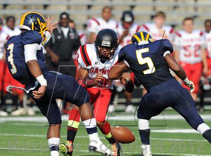 Thumbnail 2 in Riverdale Baptist vs. St. Stephen's & St. Agnes (I-95 Kickoff Classic) photogallery.