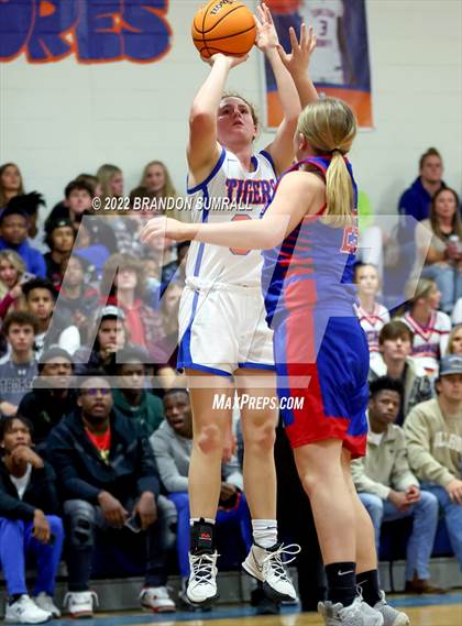 Thumbnail 2 in Chilton County vs Verbena (Chilton County Tournament) photogallery.