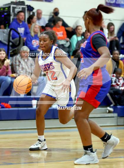 Thumbnail 2 in Chilton County vs Verbena (Chilton County Tournament) photogallery.