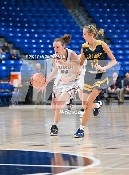 Thumbnail 2 in Old Forge vs. Montrose (PIAA 2A Division 2 Final) photogallery.