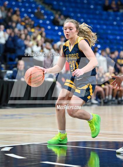 Thumbnail 2 in Old Forge vs. Montrose (PIAA 2A Division 2 Final) photogallery.