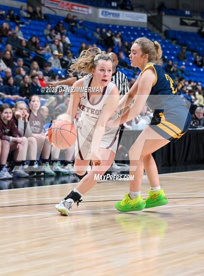 Thumbnail 2 in Old Forge vs. Montrose (PIAA 2A Division 2 Final) photogallery.