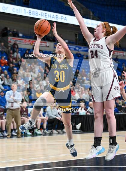 Thumbnail 3 in Old Forge vs. Montrose (PIAA 2A Division 2 Final) photogallery.