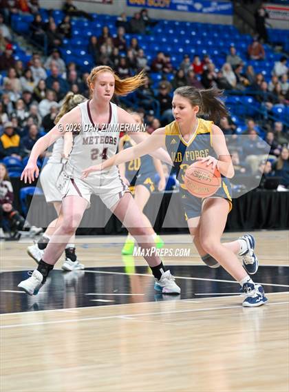 Thumbnail 2 in Old Forge vs. Montrose (PIAA 2A Division 2 Final) photogallery.