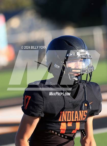 Thumbnail 2 in Grand Saline vs Lone Oak photogallery.