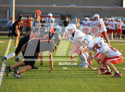 Thumbnail 3 in Grand Saline vs Lone Oak photogallery.