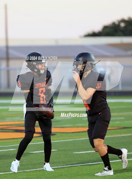 Thumbnail 2 in Grand Saline vs Lone Oak photogallery.