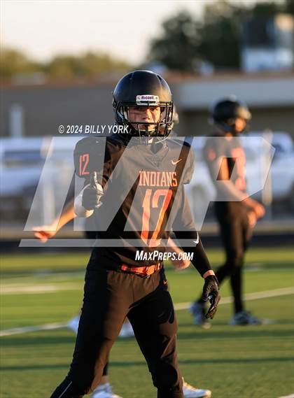 Thumbnail 2 in Grand Saline vs Lone Oak photogallery.