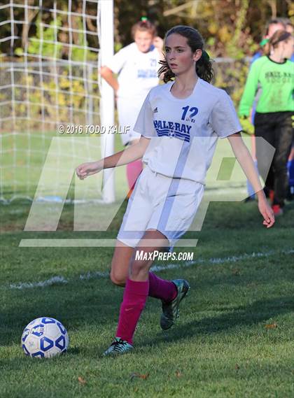Thumbnail 2 in Coginchaug Regional @ Hale Ray photogallery.