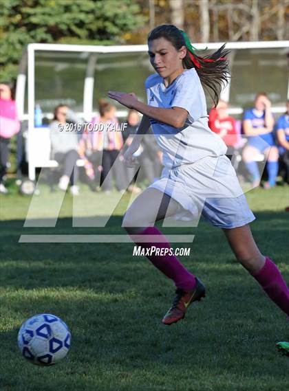 Thumbnail 2 in Coginchaug Regional @ Hale Ray photogallery.