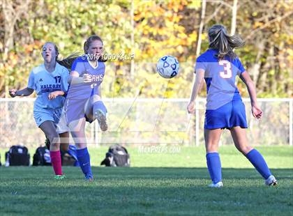 Thumbnail 1 in Coginchaug Regional @ Hale Ray photogallery.