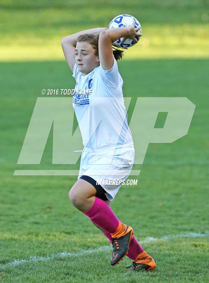 Thumbnail 3 in Coginchaug Regional @ Hale Ray photogallery.