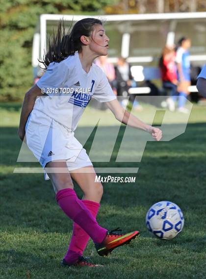 Thumbnail 2 in Coginchaug Regional @ Hale Ray photogallery.