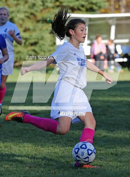 Thumbnail 1 in Coginchaug Regional @ Hale Ray photogallery.