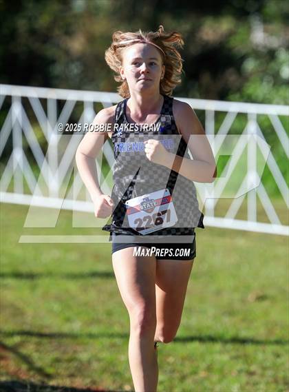 Thumbnail 2 in UIL 5A Girls Cross Country State Final photogallery.