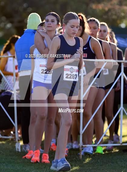 Thumbnail 3 in UIL 5A Girls Cross Country State Final photogallery.