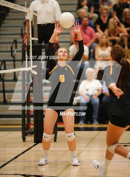Thumbnail 2 in Colfax @ Del Oro photogallery.