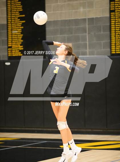 Thumbnail 2 in Colfax @ Del Oro photogallery.