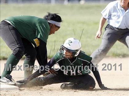 Thumbnail 2 in Vanden @ Rodriguez photogallery.