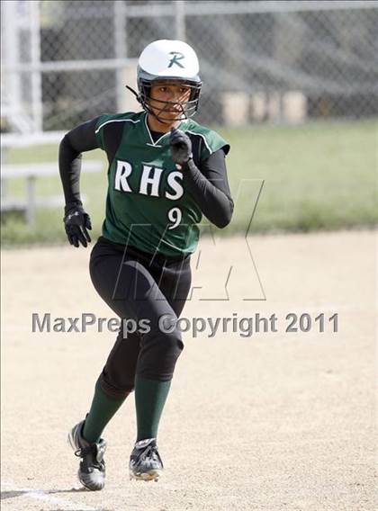 Thumbnail 2 in Vanden @ Rodriguez photogallery.
