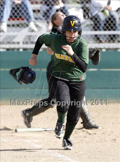 Thumbnail 1 in Vanden @ Rodriguez photogallery.