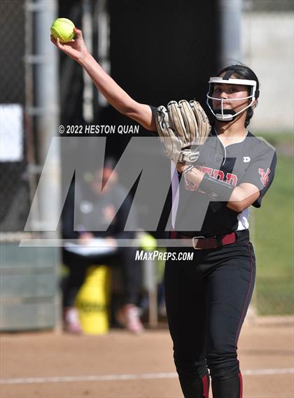 Thumbnail 1 in JSerra Catholic @ Mater Dei photogallery.