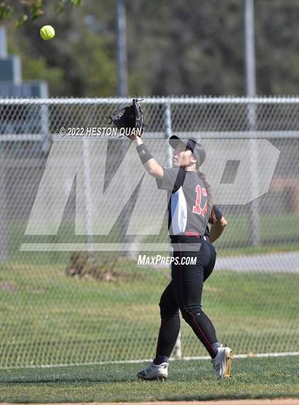 Thumbnail 2 in JSerra Catholic @ Mater Dei photogallery.
