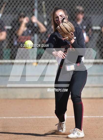 Thumbnail 1 in JSerra Catholic @ Mater Dei photogallery.