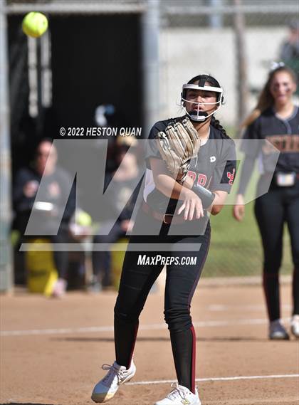 Thumbnail 1 in JSerra Catholic @ Mater Dei photogallery.