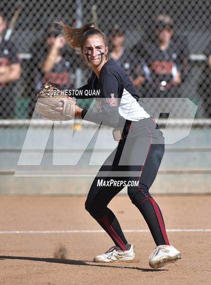 Thumbnail 2 in JSerra Catholic @ Mater Dei photogallery.
