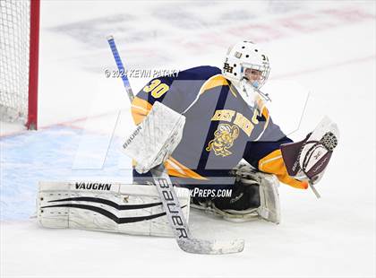 Thumbnail 3 in East Haven vs. Cheshire (CIAC DII Final) photogallery.