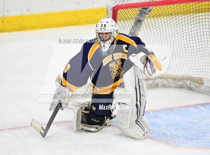 Thumbnail 3 in East Haven vs. Cheshire (CIAC DII Final) photogallery.