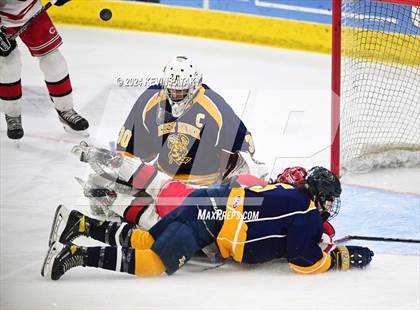 Thumbnail 3 in East Haven vs. Cheshire (CIAC DII Final) photogallery.