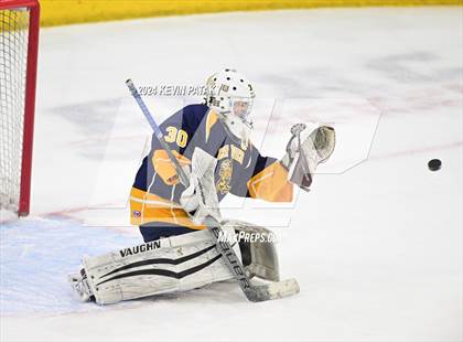 Thumbnail 3 in East Haven vs. Cheshire (CIAC DII Final) photogallery.